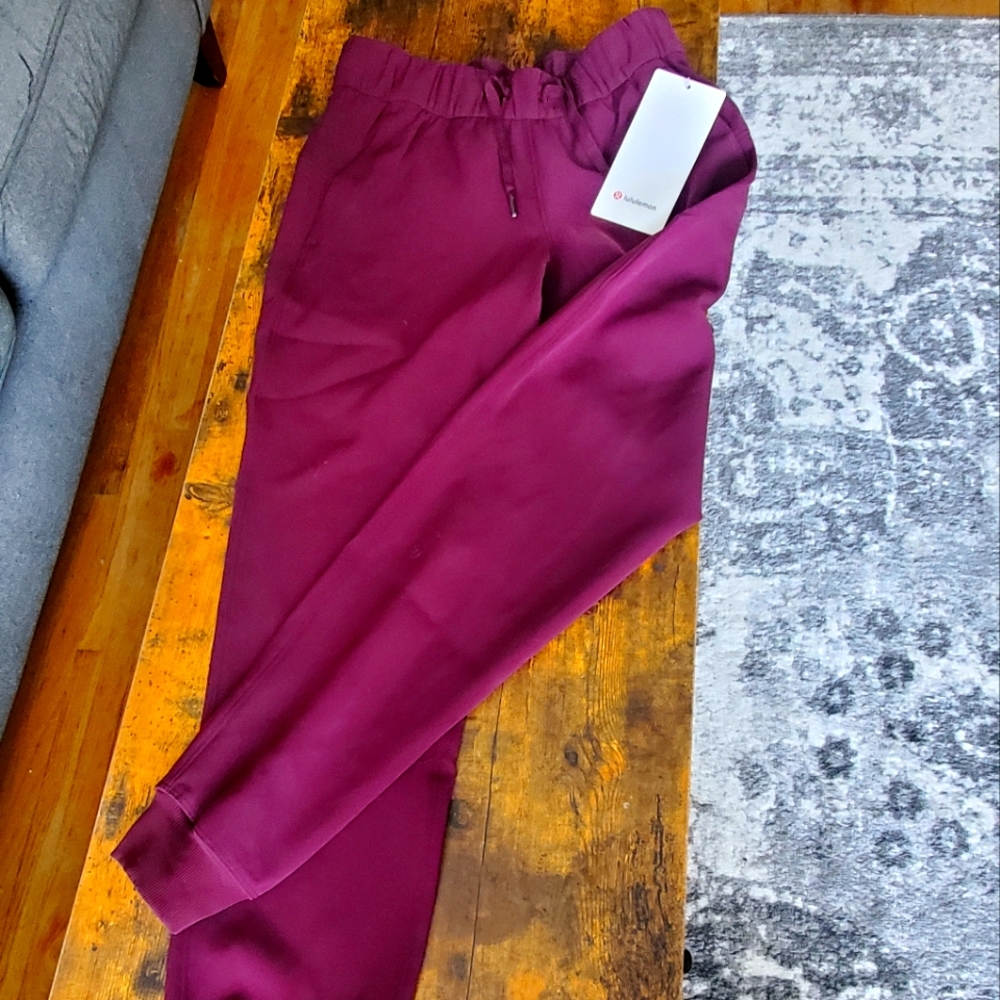Lululemon joggers